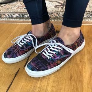 Vans Aztec Print Women’s 8 Men’s 6.5